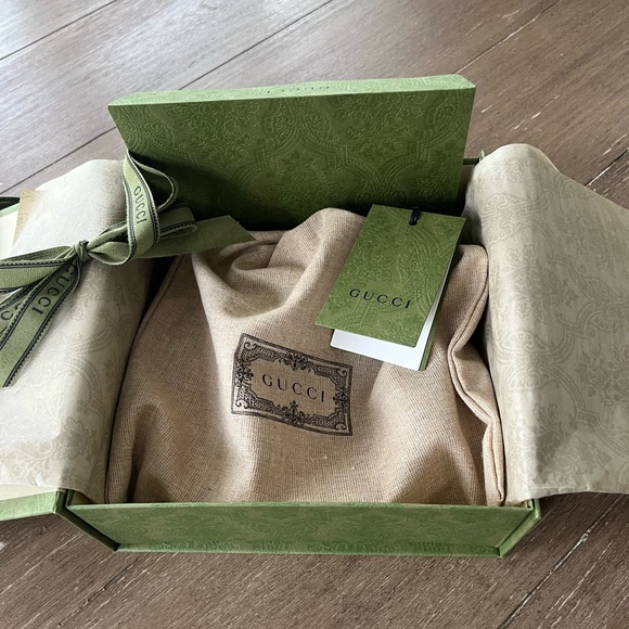 GUCCI Marmont Reversible Thin Belt Size 85 - Picture 13 of 16